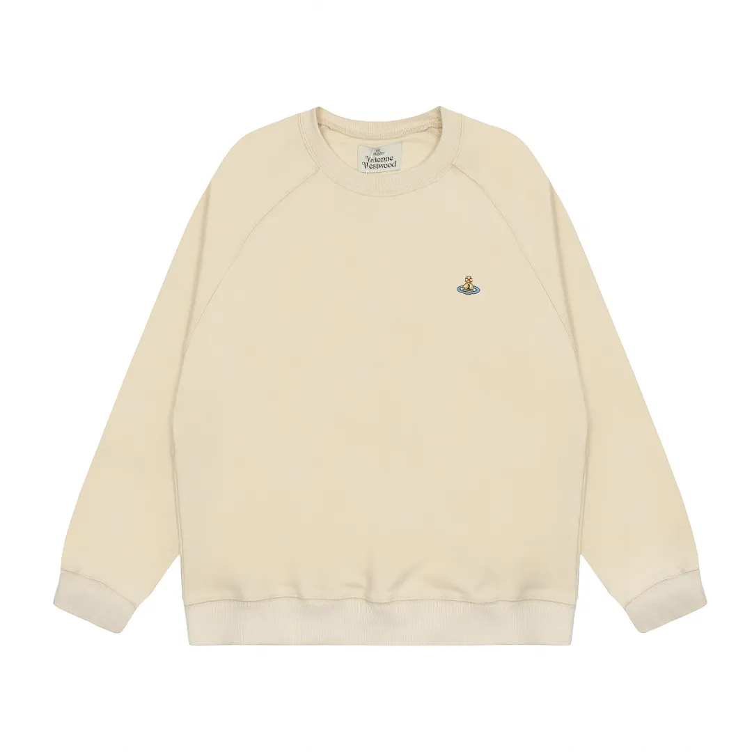VIVI07# "Exclusive hot style" vivienne west wood West Queen Vivienne Saturn classic small label round neck sweatshirt, the top hot style in 2024, no need to say more, just open the details directly YB mold opening, correct overlock neckline details ⚠️The authentic product is the overlock threaded collar, there is no collar strip. Our family only makes the right version, and we are careful to ensure that the first release of the Queen Mother on the whole network is accurate. The full series of correct accessories, every detail is completely restored Straight up to full Size: XS-L